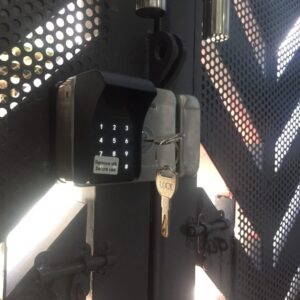 Alternative view of Khoá cổng vân tay ngoài trời Laffer A18 inox 304 (Phiên bản 2 mặt)