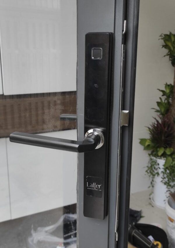 Khoá vân tay Laffer XF18 dành cho cửa nhôm, cửa đố nhỏ - Image 3